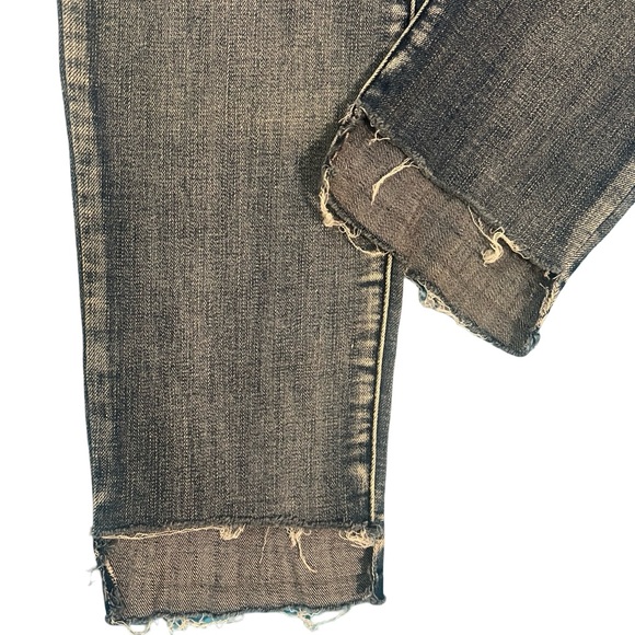 Rewind Women's / Juniors Cropped Released Raw hem Distressed Jeans size 3 - Picture 3 of 8